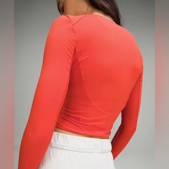 🦋3xHP!!🦋 Lululemon | NWT Cropped Tight-Fit Lined Long-Sleeve Shirt - Picture 4 of 12